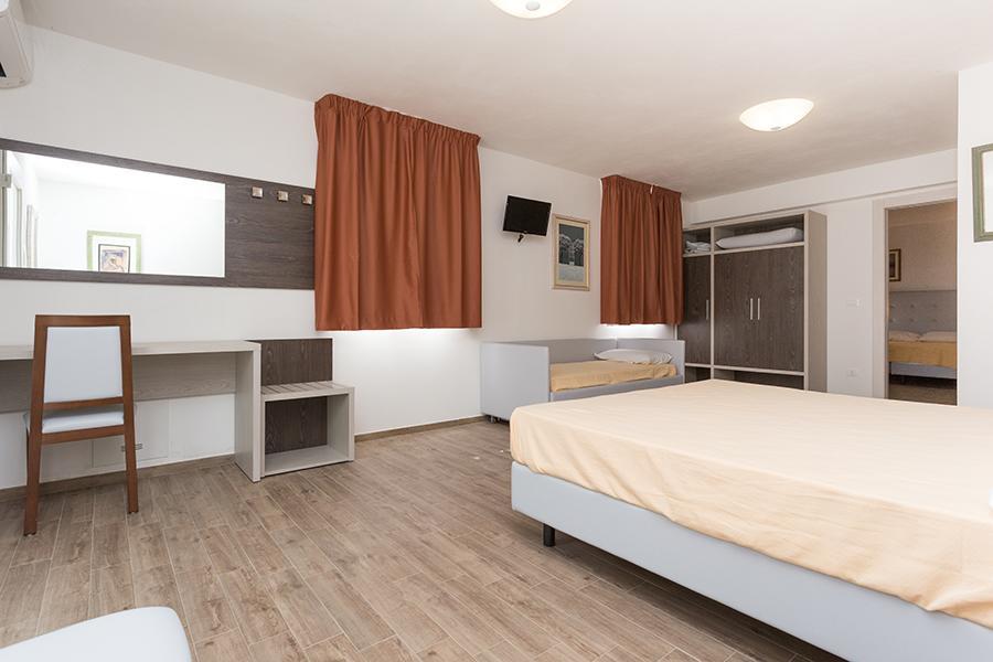 B&B Foscolo Llido Degli Estensi Eksteriør billede